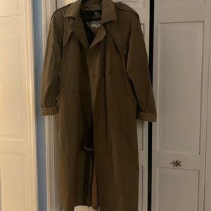 Like new dress raincoat size 10 petite